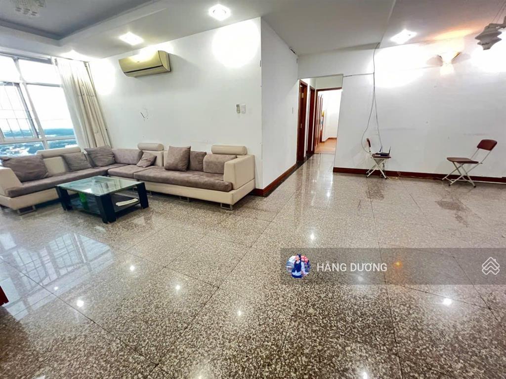 Bán căn hộ hoàng anh giai việt 3pn2wc 150m2 shr. nhà thoáng view xinh vị trí kết nối nhanh. có tttm