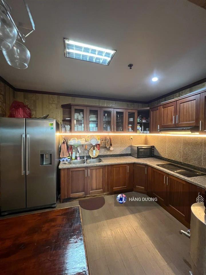 Bán căn hộ giai việt 2pn 2wc 115m2  sổ hồng  view nội khu hồ bơi hoặc view ngoại khu city  p5 q8