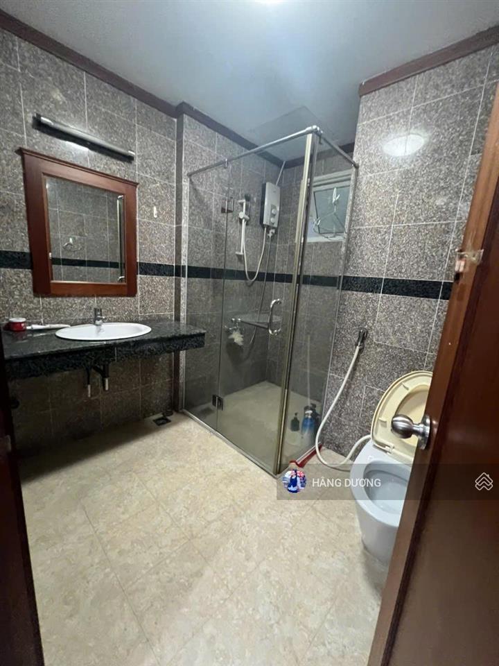 Bán căn hộ giai việt 2pn 2wc 115m2  sổ hồng  view nội khu hồ bơi hoặc view ngoại khu city  p5 q8