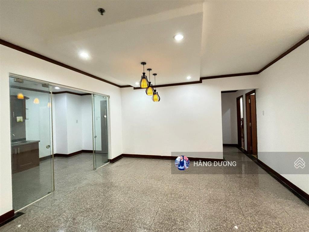 Bán căn hộ giai việt 2pn 2wc 115m2  sổ hồng  view nội khu hồ bơi hoặc view ngoại khu city  p5 q8