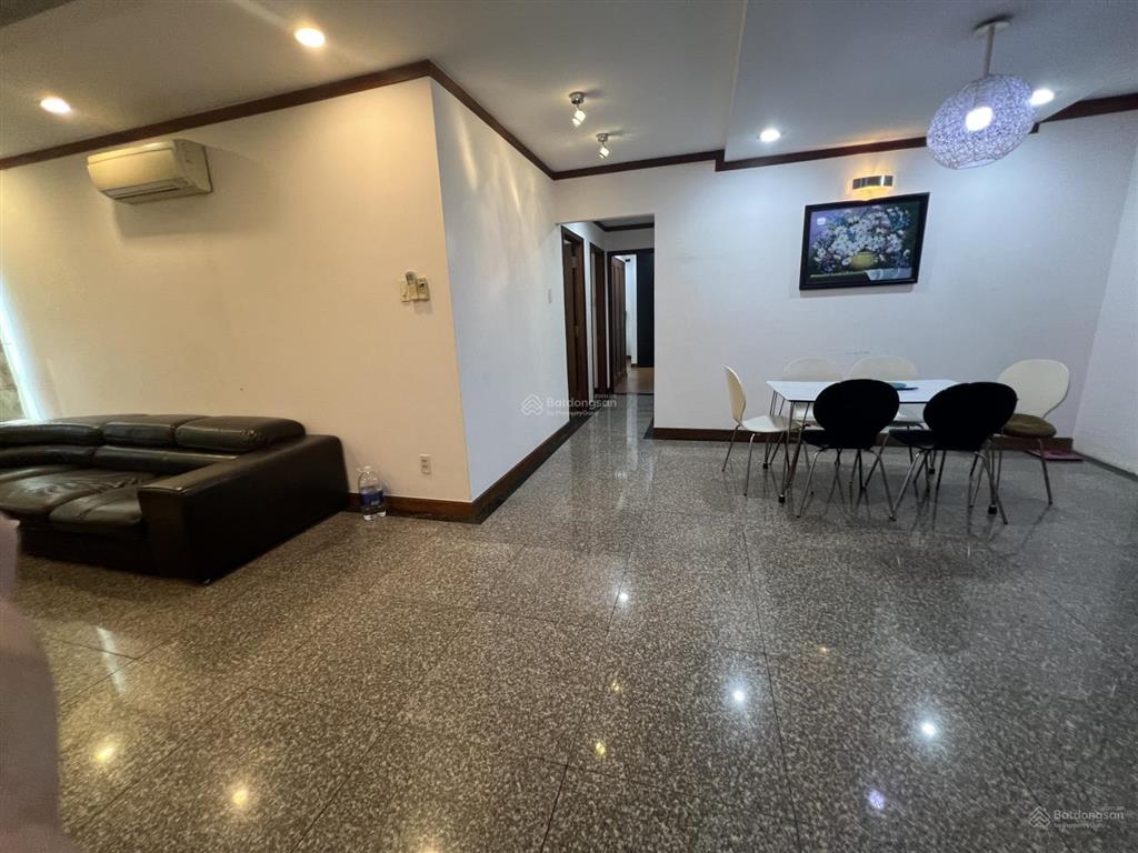 Căn hộ giai việt góc 3pn. sổ hồng, nhà xinh view thoáng, vị trí trung tâm, tiện ích cao cấp có tttm