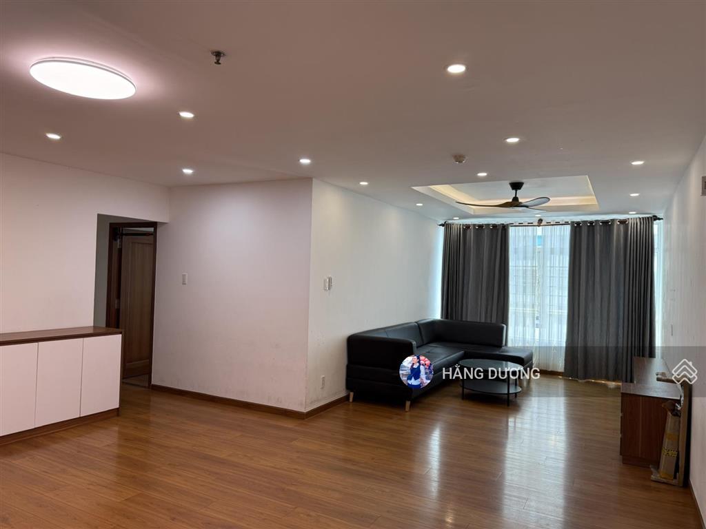 Bán hoàng anh giai việt 3pn 150m2  shr  view hồ bơi đẹp thoáng mát  nhà xinh giá tốt  có tttm