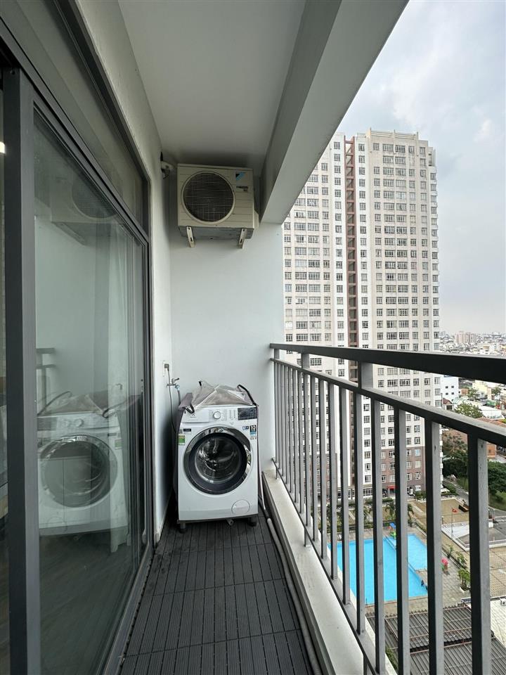 Bán gấp officetel central premium  dt 32m2  tặng full nội thất nhà đẹp  giá tốt chỉ 2tỷ nhận nha