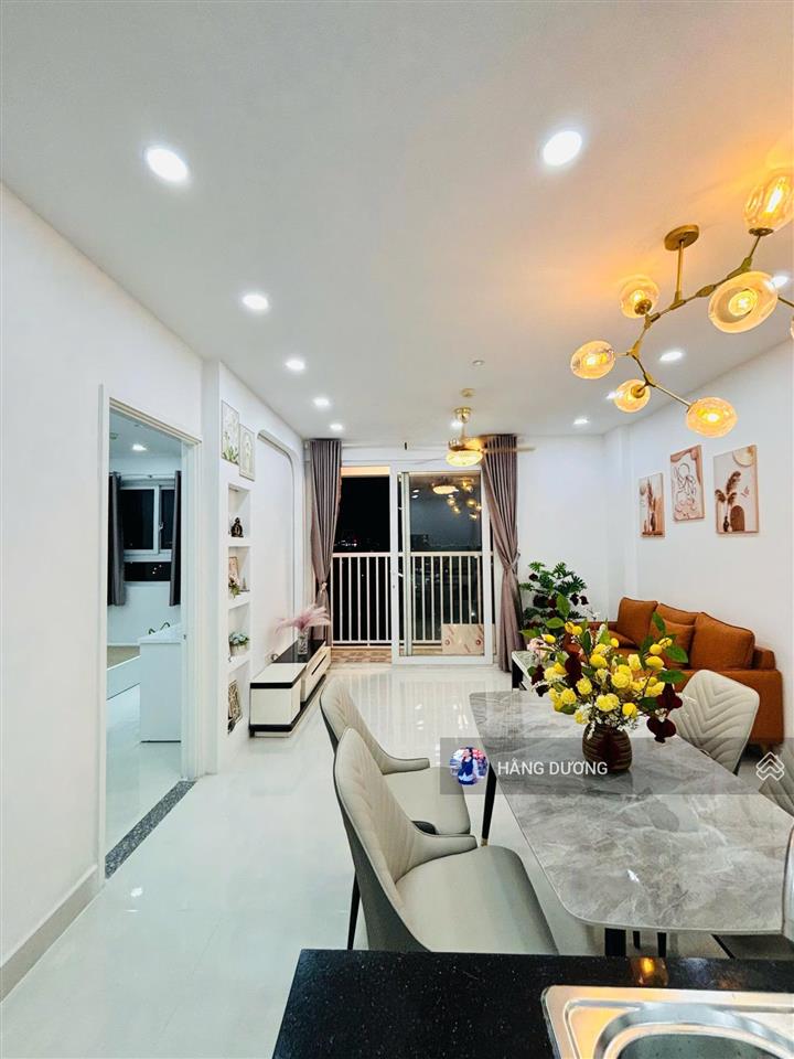 Cho thuê ngắn hạn hoặc dài hạn căn hộ tara 3pn 2wc 90m2  fullnội thất  nhà đẹp  vị trí trung tâm