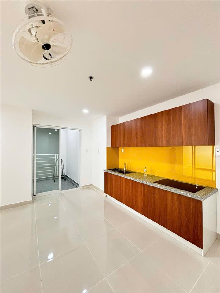Cho thuê căn hộ duplex thông tầng cc giai việt. dt 230m2, tiện ích đầy đủ  kết nối nhanh trung tâm