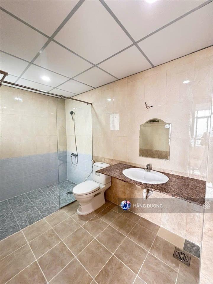 Cho thuê căn hộ duplex thông tầng cc giai việt. dt 230m2, tiện ích đầy đủ  kết nối nhanh trung tâm
