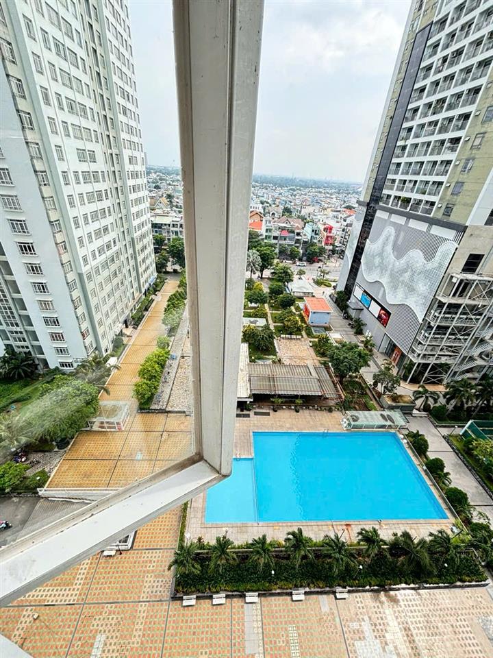 Cho thuê căn hộ duplex thông tầng cc giai việt. dt 230m2, tiện ích đầy đủ  kết nối nhanh trung tâm