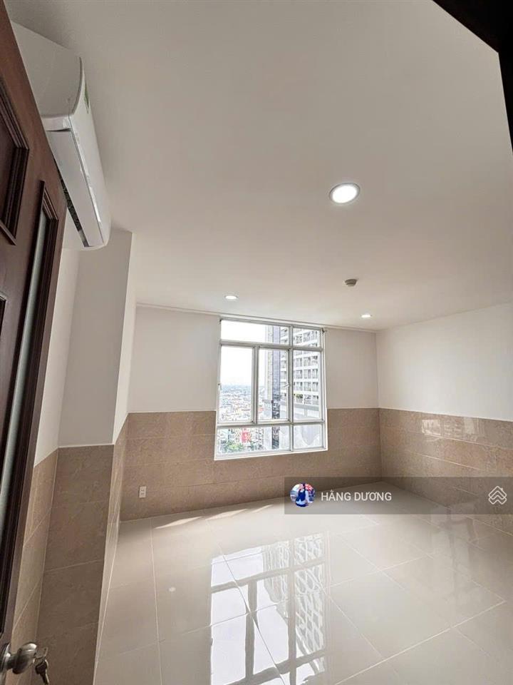 Cho thuê căn hộ duplex thông tầng cc giai việt. dt 230m2, tiện ích đầy đủ  kết nối nhanh trung tâm