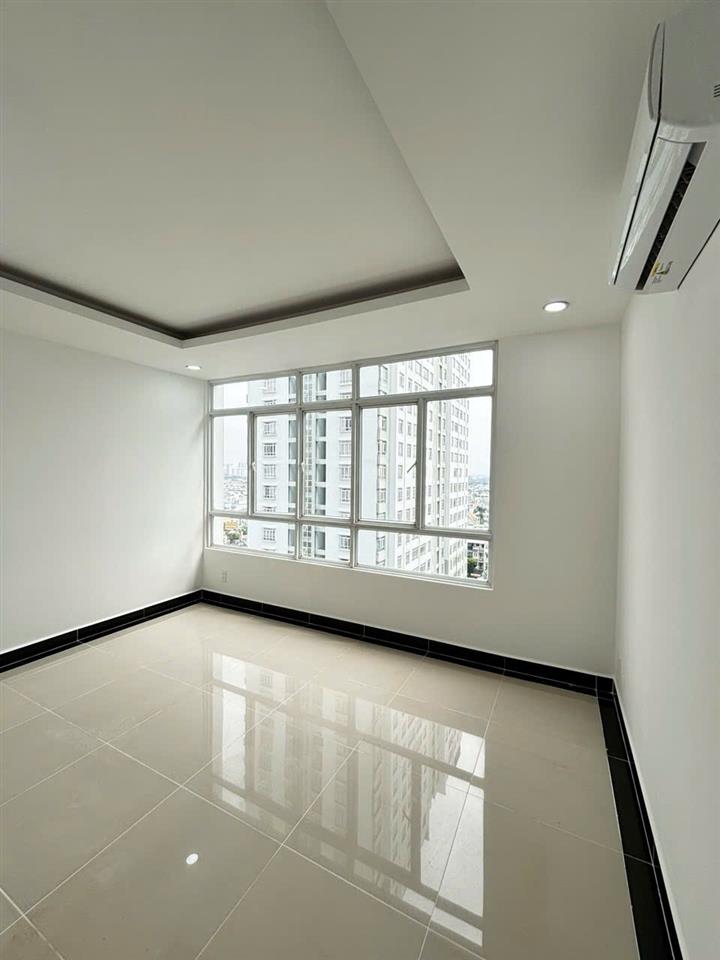 Cho thuê căn hộ duplex thông tầng cc giai việt. dt 230m2, tiện ích đầy đủ  kết nối nhanh trung tâm