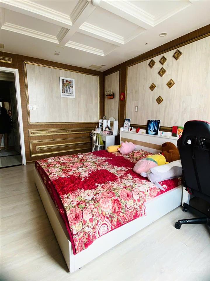Cho thuê căn hộ giai việt 3pn3wc 150m2 nhận nhà ở ngay nhà đẹp view mát. giá tốt chỉ từ 15 triệu/th