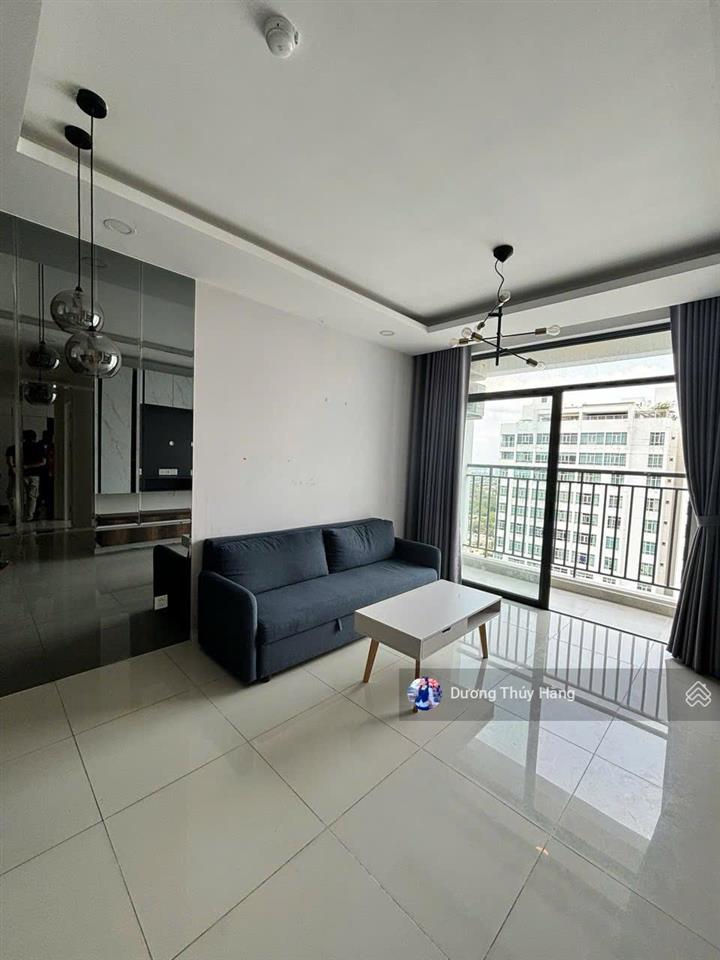 Cho thuê căn hộ central premium 2pn2wc ntcb 13tr  full nt 15tr. có trung tâm thương mại thuận tiện
