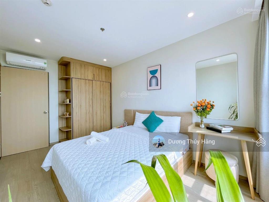 Cho thuê căn hộ central premium 2pn2wc ntcb 13tr  full nt 15tr. có trung tâm thương mại thuận tiện
