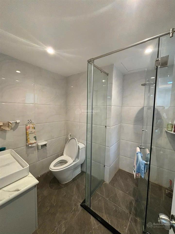 Căn hộ giai việt cần bán. 3pn 2wc 150m2 nhà đẹp view thoáng mát  có sổ hồng  vị trí trung tâm