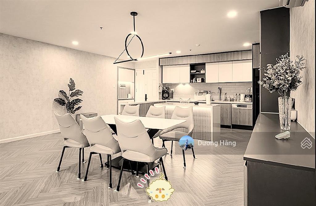Căn hộ giai việt cần bán. 3pn 2wc 150m2 nhà đẹp view thoáng mát  có sổ hồng  vị trí trung tâm