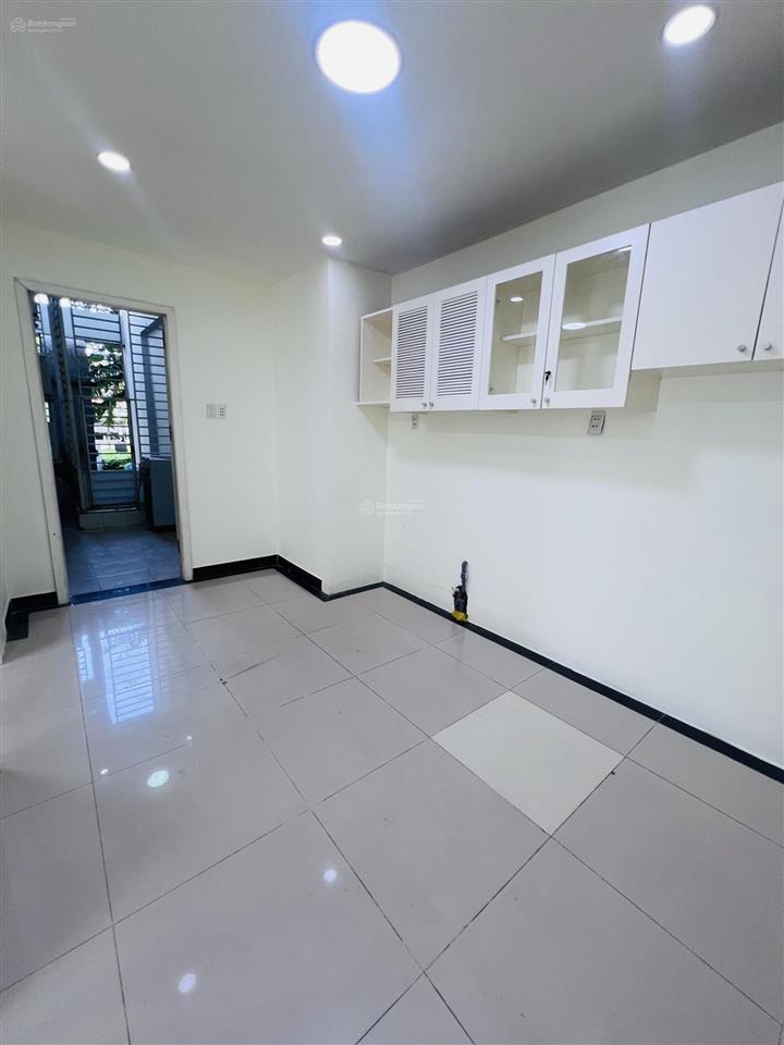 Bán căn hộ góc giai việt thuộc tầng trệt, view mặt nội khu siêu hiếm, thuận tiện có thể kinh doanh