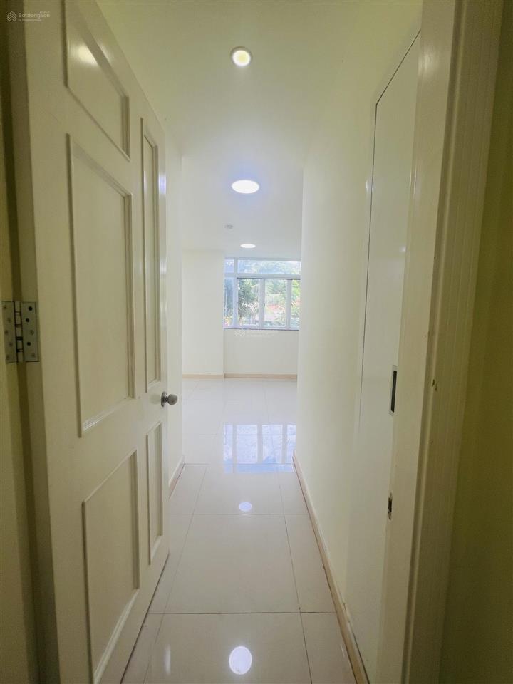Bán căn hộ góc giai việt thuộc tầng trệt, view mặt nội khu siêu hiếm, thuận tiện có thể kinh doanh