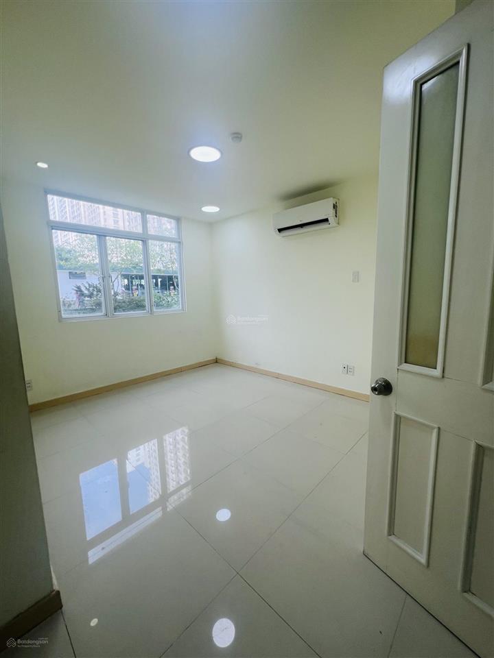 Bán căn hộ góc giai việt thuộc tầng trệt, view mặt nội khu siêu hiếm, thuận tiện có thể kinh doanh