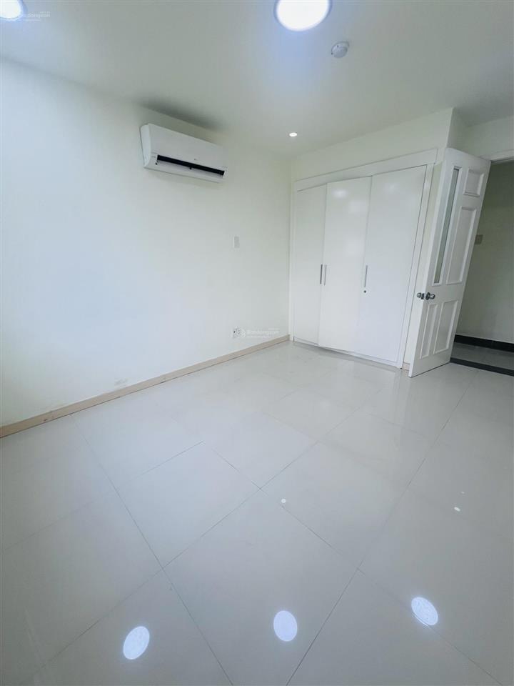 Bán căn hộ góc giai việt thuộc tầng trệt, view mặt nội khu siêu hiếm, thuận tiện có thể kinh doanh