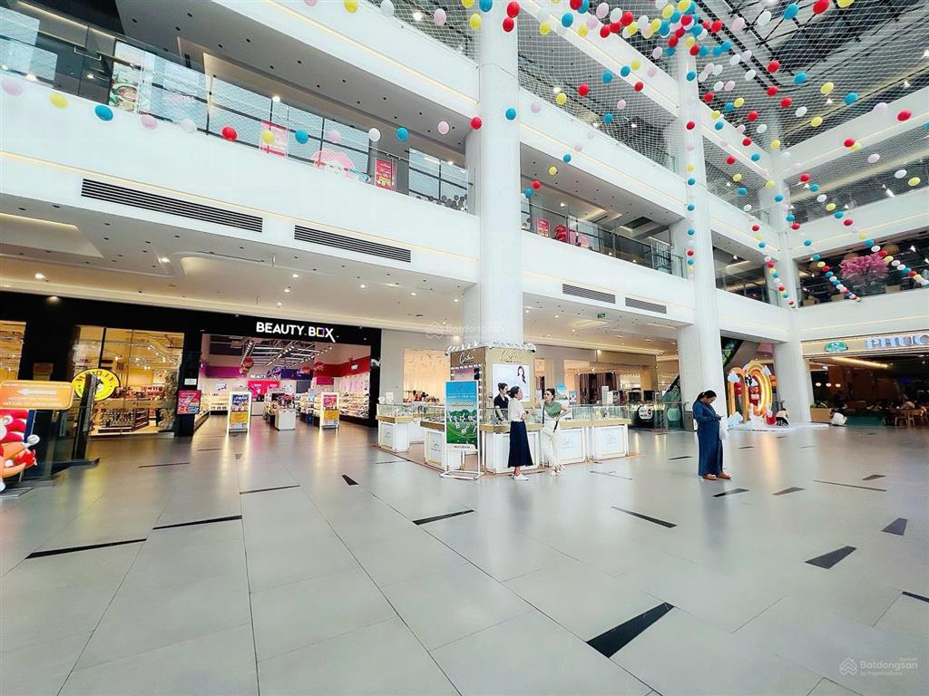 Bán căn hộ góc giai việt thuộc tầng trệt, view mặt nội khu siêu hiếm, thuận tiện có thể kinh doanh
