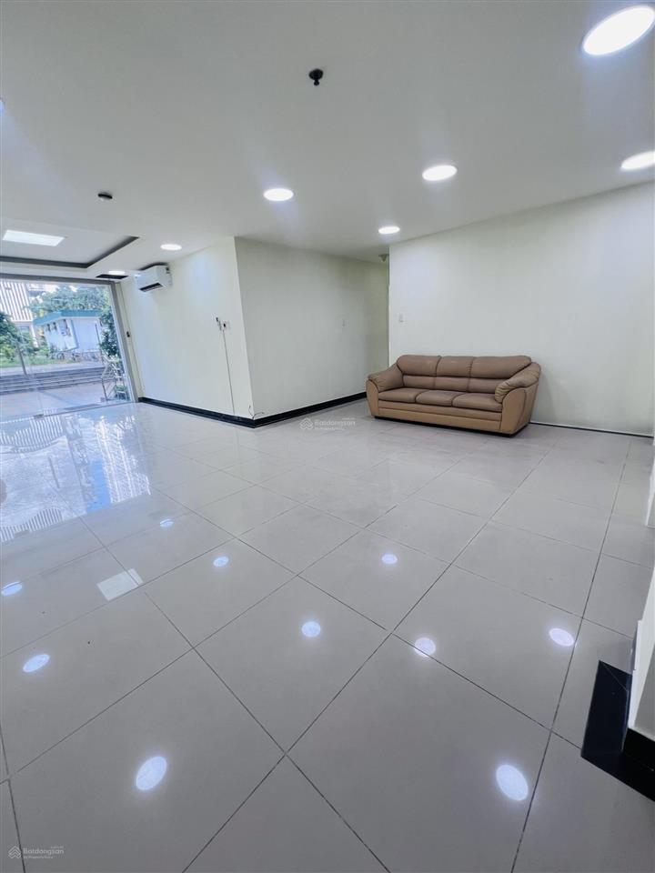 Bán căn hộ góc giai việt thuộc tầng trệt, view mặt nội khu siêu hiếm, thuận tiện có thể kinh doanh