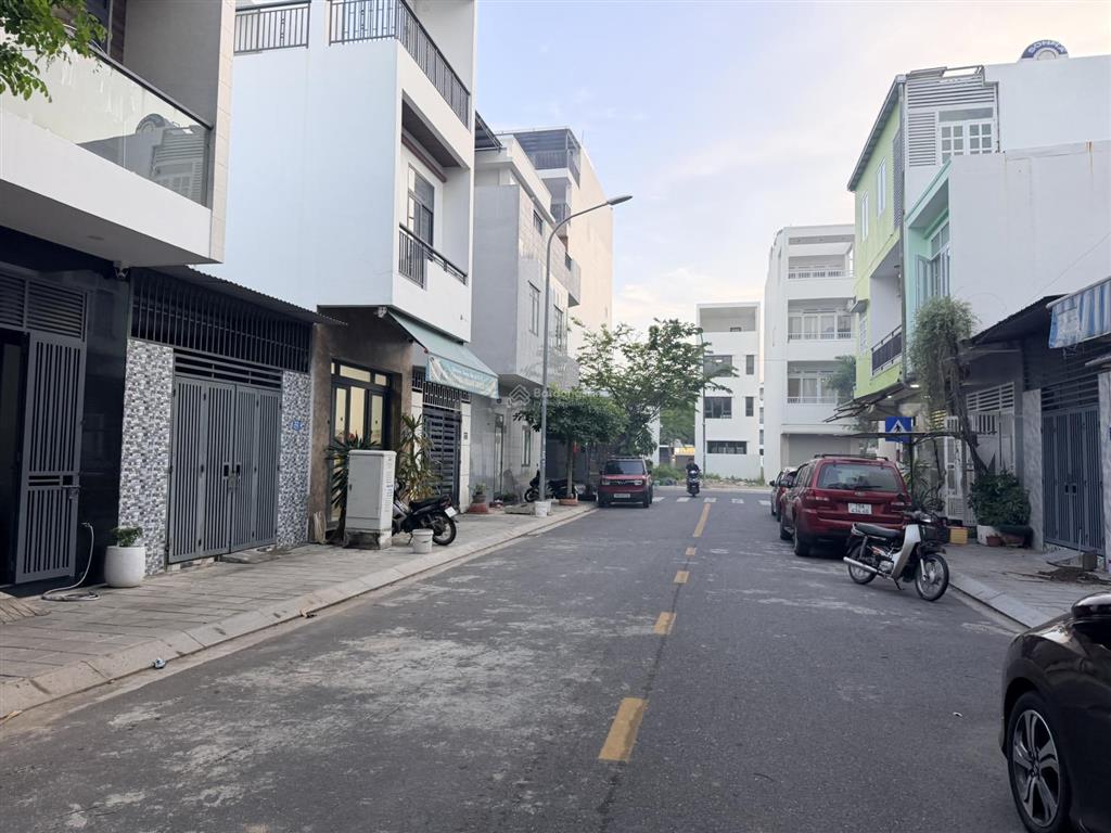 Bân đất tdc vcn phước long lô sạch đẹp hướng đông nam chỉ 5,2 tỷ