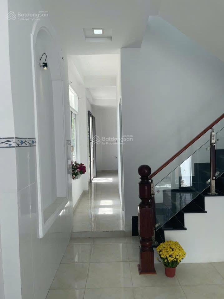 Bán căn góc mặt tiền tái định cư đất lành 2 tầng chỉ 3,8 tỷ bao sổ