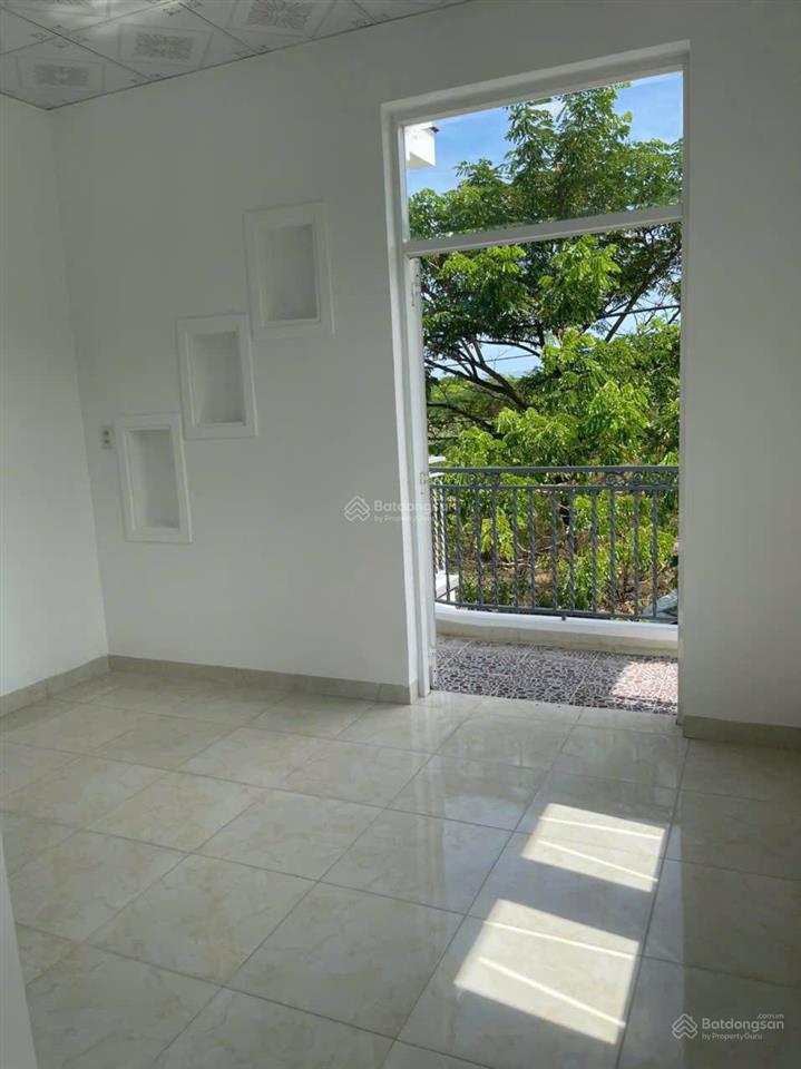 Bán căn góc mặt tiền tái định cư đất lành 2 tầng chỉ 3,8 tỷ bao sổ