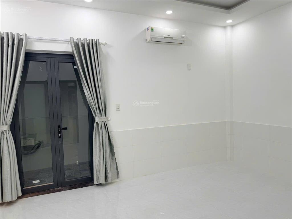 Bán nhà trung tâm nha trang đường vạn hoà chợ đầm nha trang cách biển 500m chỉ 8,8 tỷ kinh doanh