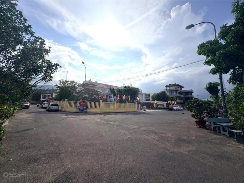 Bán đất tdc mỹ gia đối diện phường nam nha trang chỉ 6,5 tỷ sổ hồng công chứng