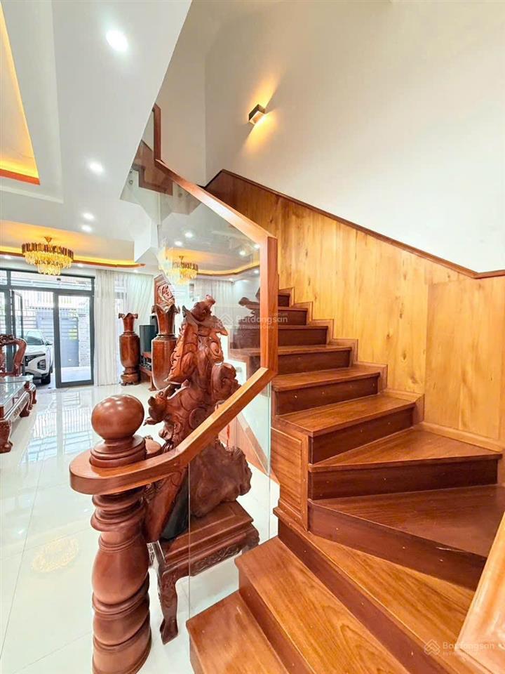 Bán nhà full nội thất gỗ cao cấp gói 7 an khánh chỉ 8,2 tỷ