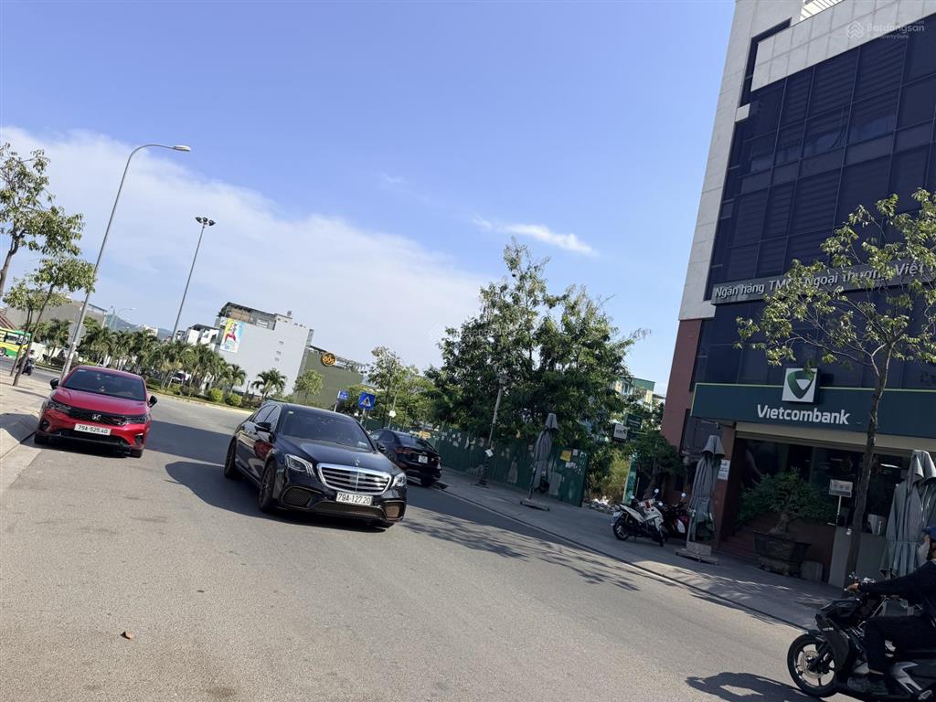 Bán đất khu đô thị hà quang 1 mặt tiền đường số 4 thích quảng đức đối diện ngân hàng vietcombank