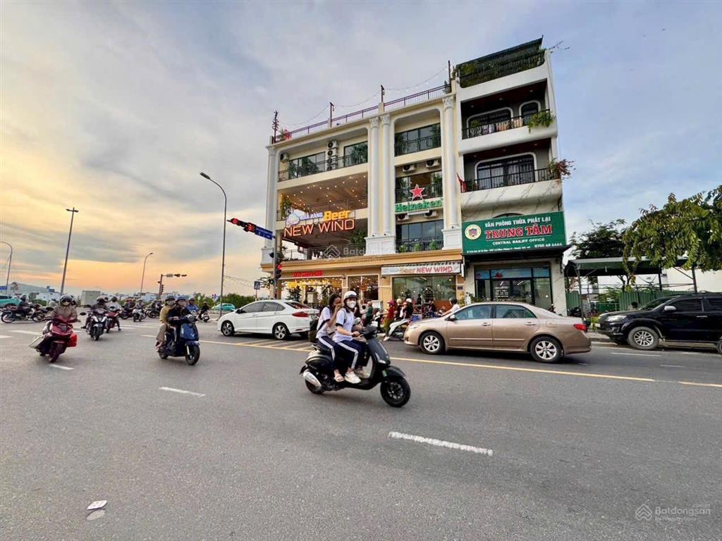 Bán đất 2 mặt tiền đường tố hữu hà quang 2 đối diện ct3 vcn phước hải trục đường 20m kinh doanh