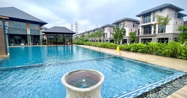 Biệt thự đơn lập 250m căn góc gs nhà bè 3 mặt tiền, ngay cạnh clubhouse.  0909 209 *** thảo