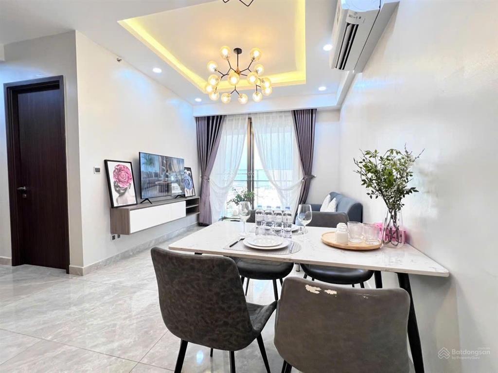Midtown m8 giá tốt thị trường, căn 2pn ô tô trệt hiếm 0909 209 *** thảo