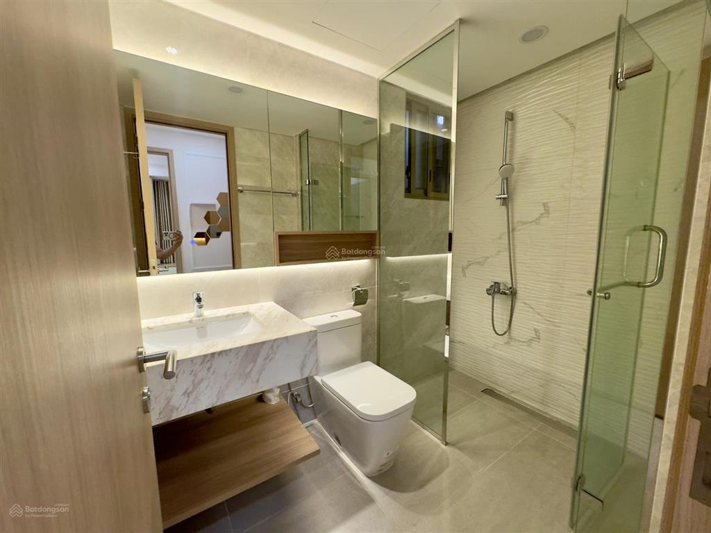 Bán nhanh midtown m8 2pn 2 wc, đang có hđt 30 tr, giá 8,8 tỷ.  0909 209 *** thảo