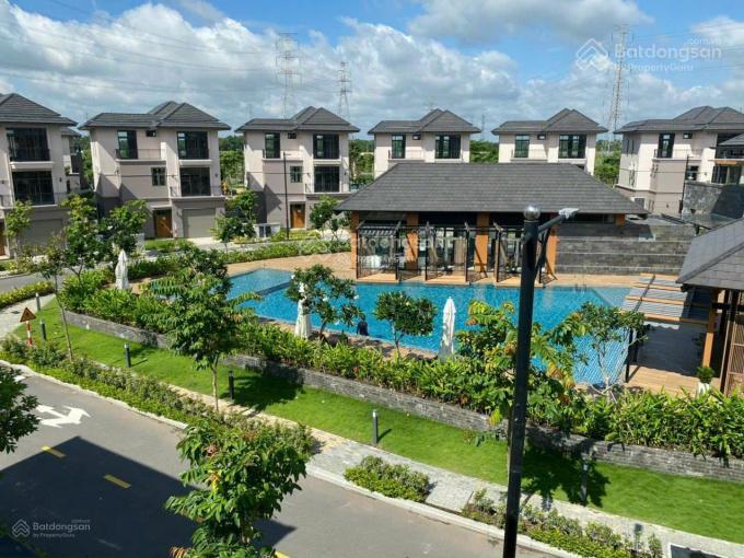 Bán biệt thự đơn lập 250m góc công viên gs nhà bè, giá 35 tỷ.  0909 209 *** thảo