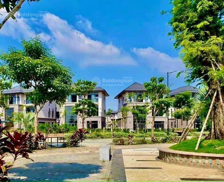 Bán biệt thự đơn lập 250m góc công viên gs nhà bè, giá 35 tỷ.  0909 209 *** thảo