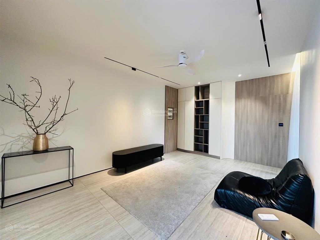 Bán căn groundhouse happy valley, dt 204m, sân vườn, sổ hồng, giá 19 tỷ tl