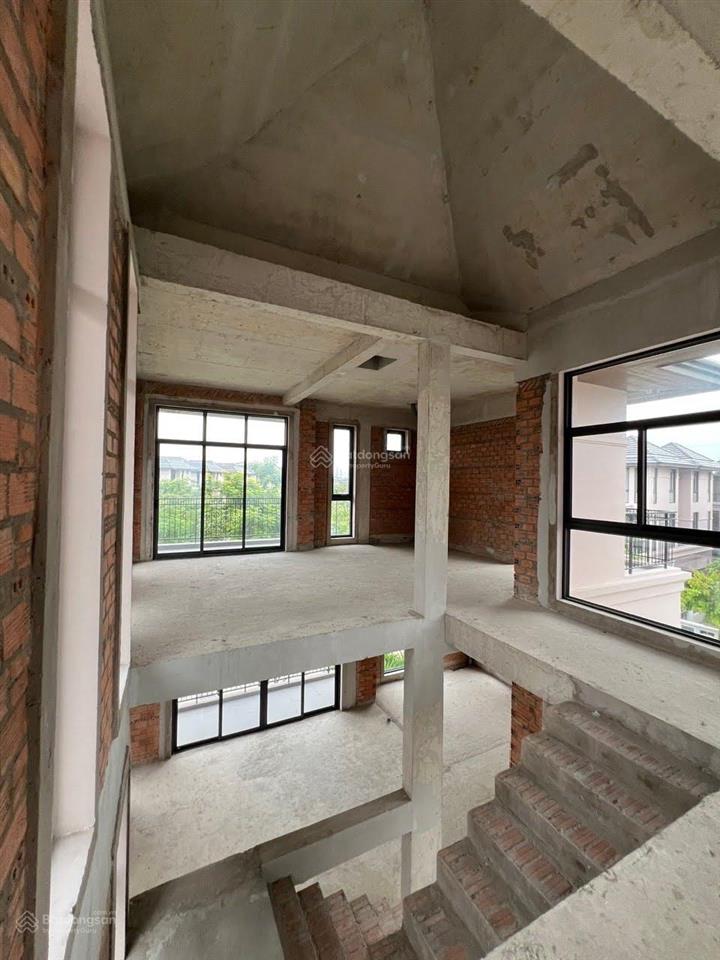 Bán biệt thự đơn lập 250m(12,5*20) gs nhà bè, giá 33 tỷ.  0909 209 *** thảo phạm
