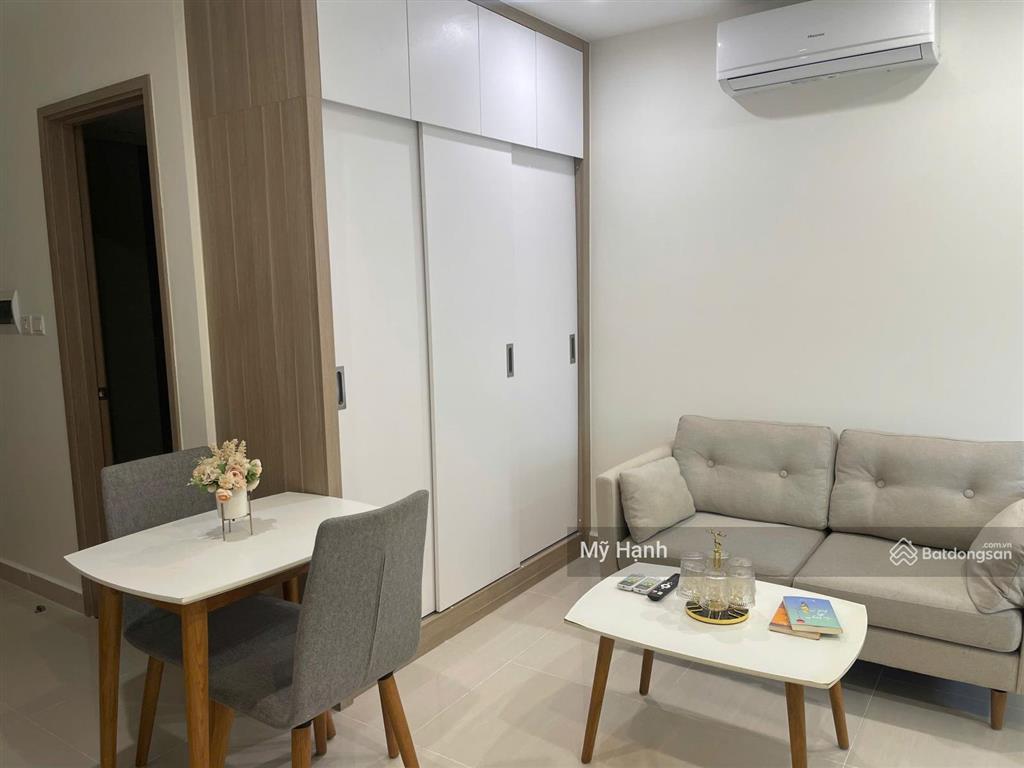 Ngộp bank cần bán căn hộ studio ban công đn, giá 2 tỷ, vinhomes ocean park