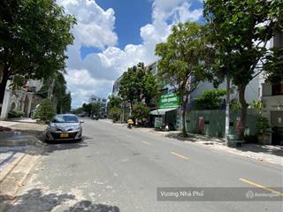 Mt lê lâm 4x20m 3 lầu st 11 tỷ hot nhất khu