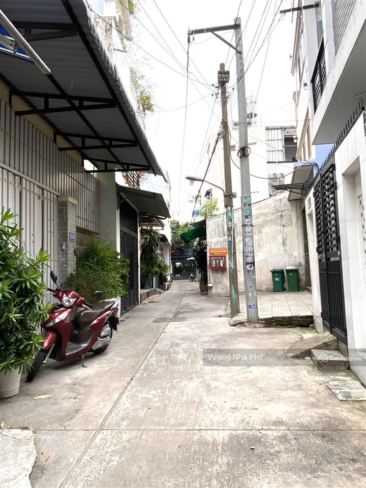 Hẻm xe hơi dương văn dương 4x13m cấp 4 giá 4,8 tỷ
