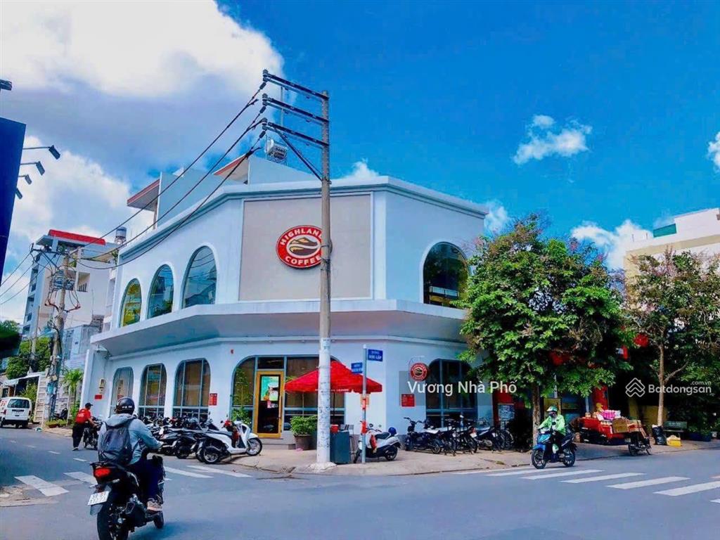 Mặt tiền lê sao 9x18m 3 lầu st 24 tỷ