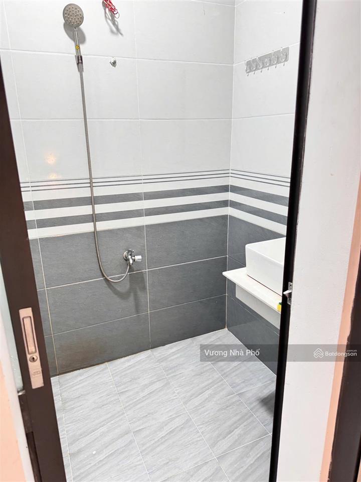 Hẻm 6m gần chợ tân hương 3.9x8.5m 1 lầu 4.9 tỷ