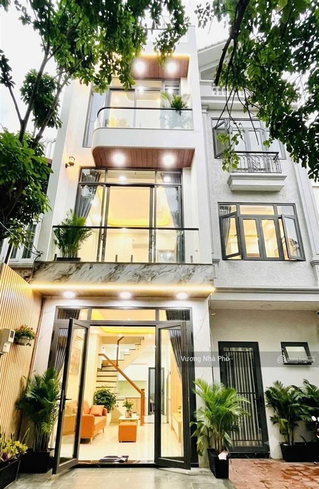 Hẻm 4m phú thọ hoà 3.6x11m 2 lầu đúc 6,5 tỷ sát luỹ bán bích