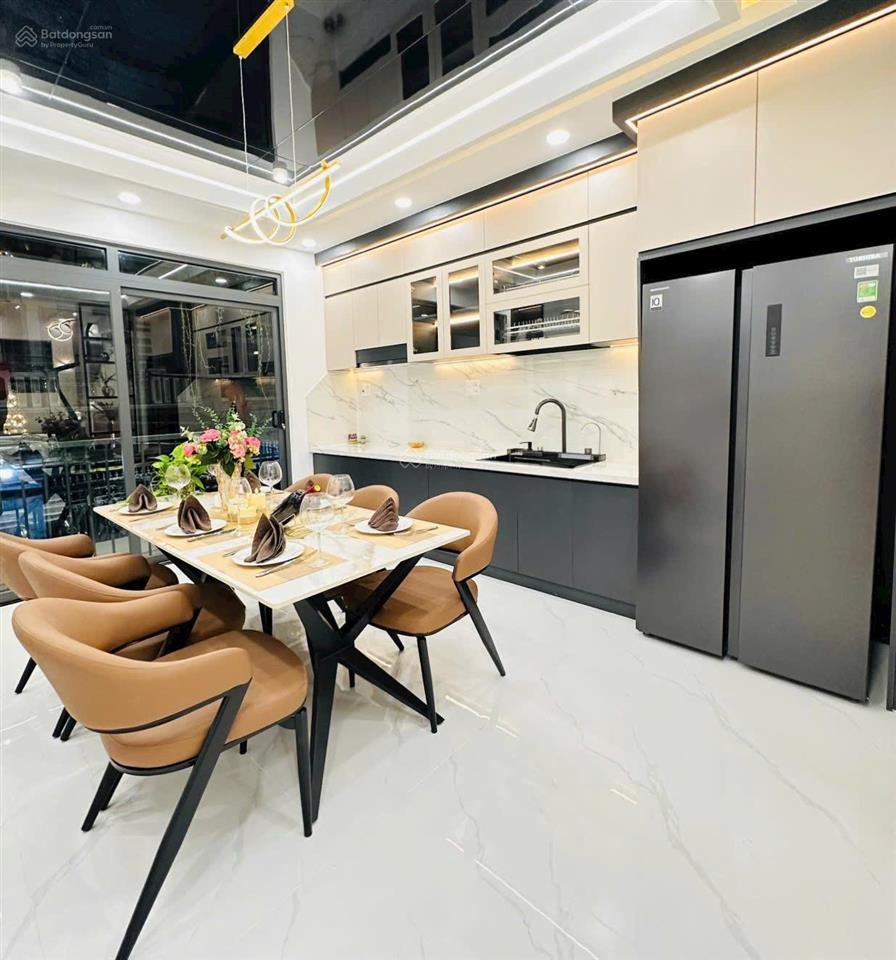 Hẻm 8m thông khu tô hiệu 4x15m 5 tầng 9,38 tỷ