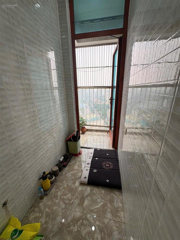 89 phùng hưng hà đông, 2 ngủ, 2vs sổ đỏ  0878 800 ***