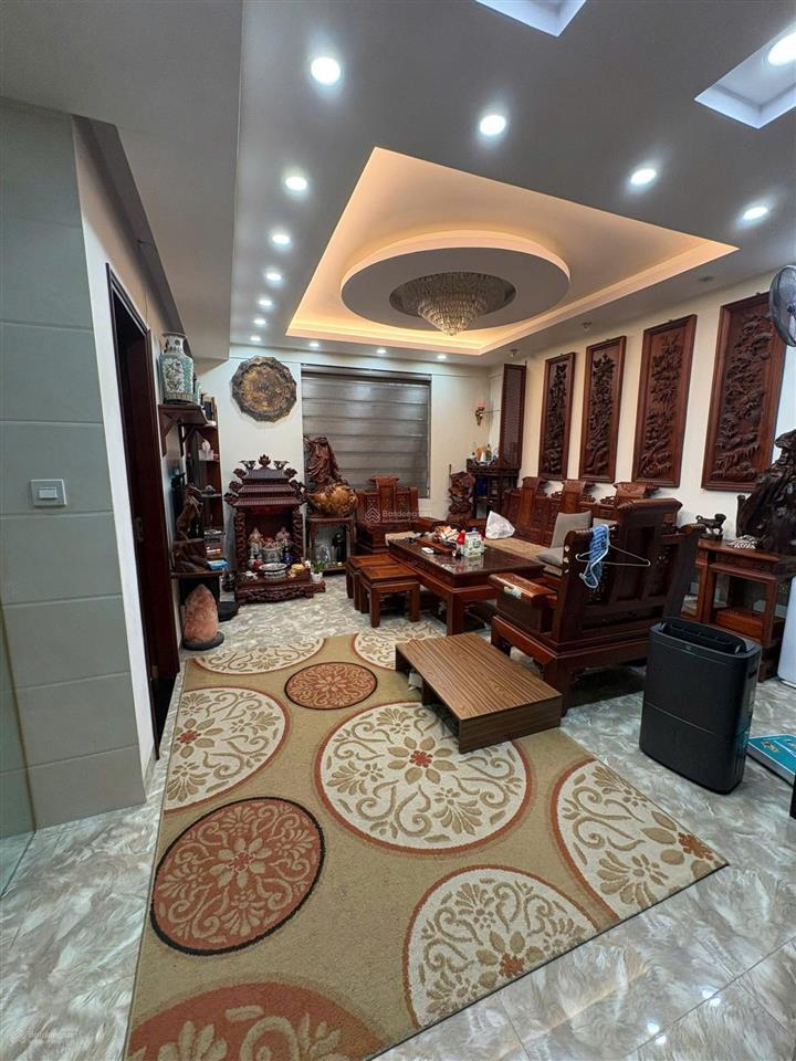 89 phùng hưng hà đông, 2 ngủ, 2vs sổ đỏ  0878 800 ***