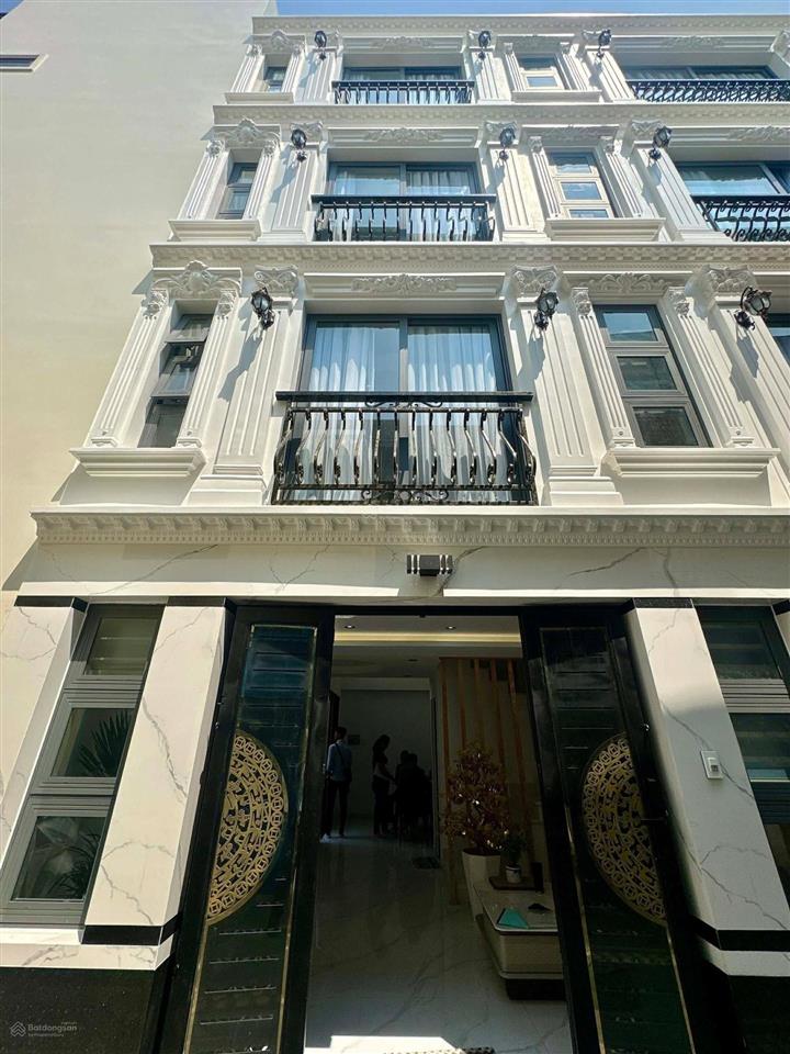 Hxh cầm bá thước, p.7, phú nhuận, 5 tầng, ngang 5m, giá 9,3 tỷ.