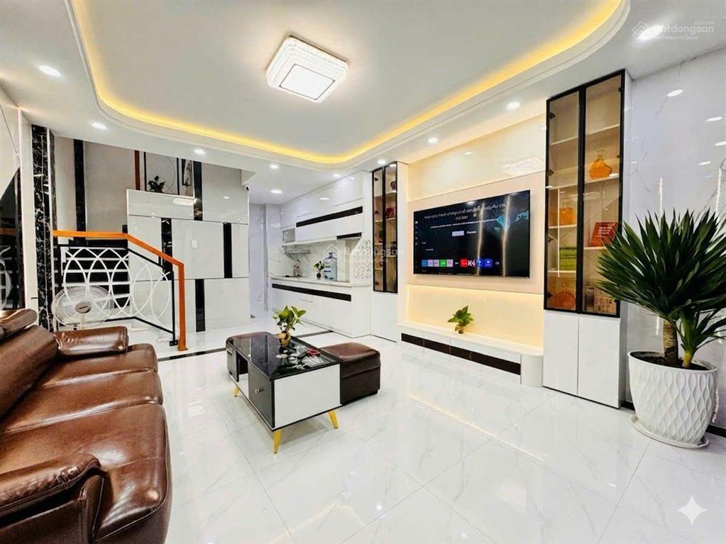 Nhà đường số 7, p.3, gò vấp, gần sân bay, dt 35m, ngang 4m, giá 6,9 tỷ tl